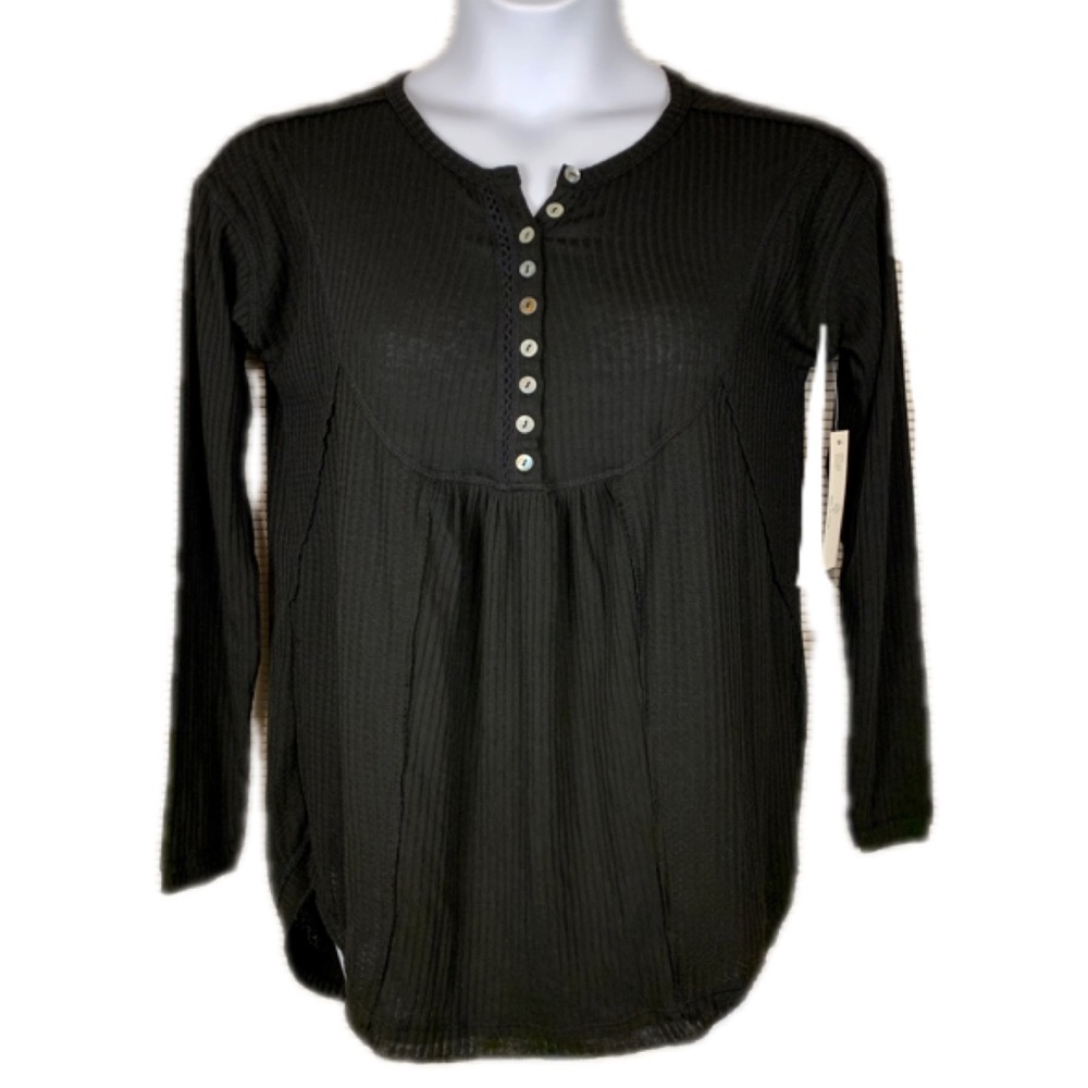 NWT Sweet Romeo super soft black waffle knit bib detail 1/2 button tunic Sz M